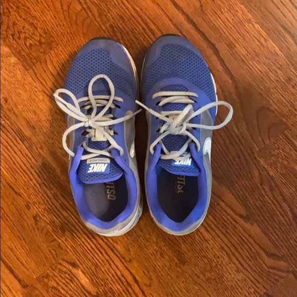 Nike Zoom Vomero 8 - Picture 2 of 5